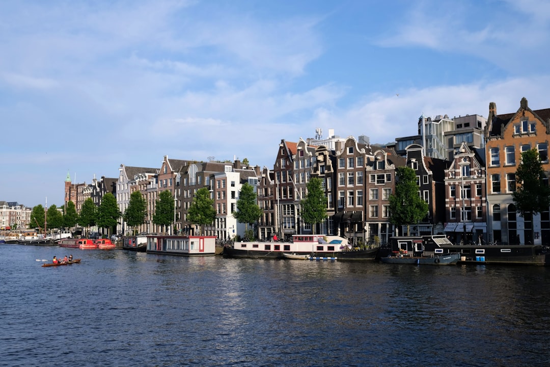 Tropisch plezier bij Aloha Amsterdam: activiteiten voor iedereen